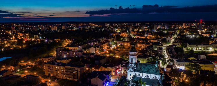 Twoja praca, Twoje zasady – zostań kierowcą w Ostrowcu Świętokrzyskim z RAVAPI